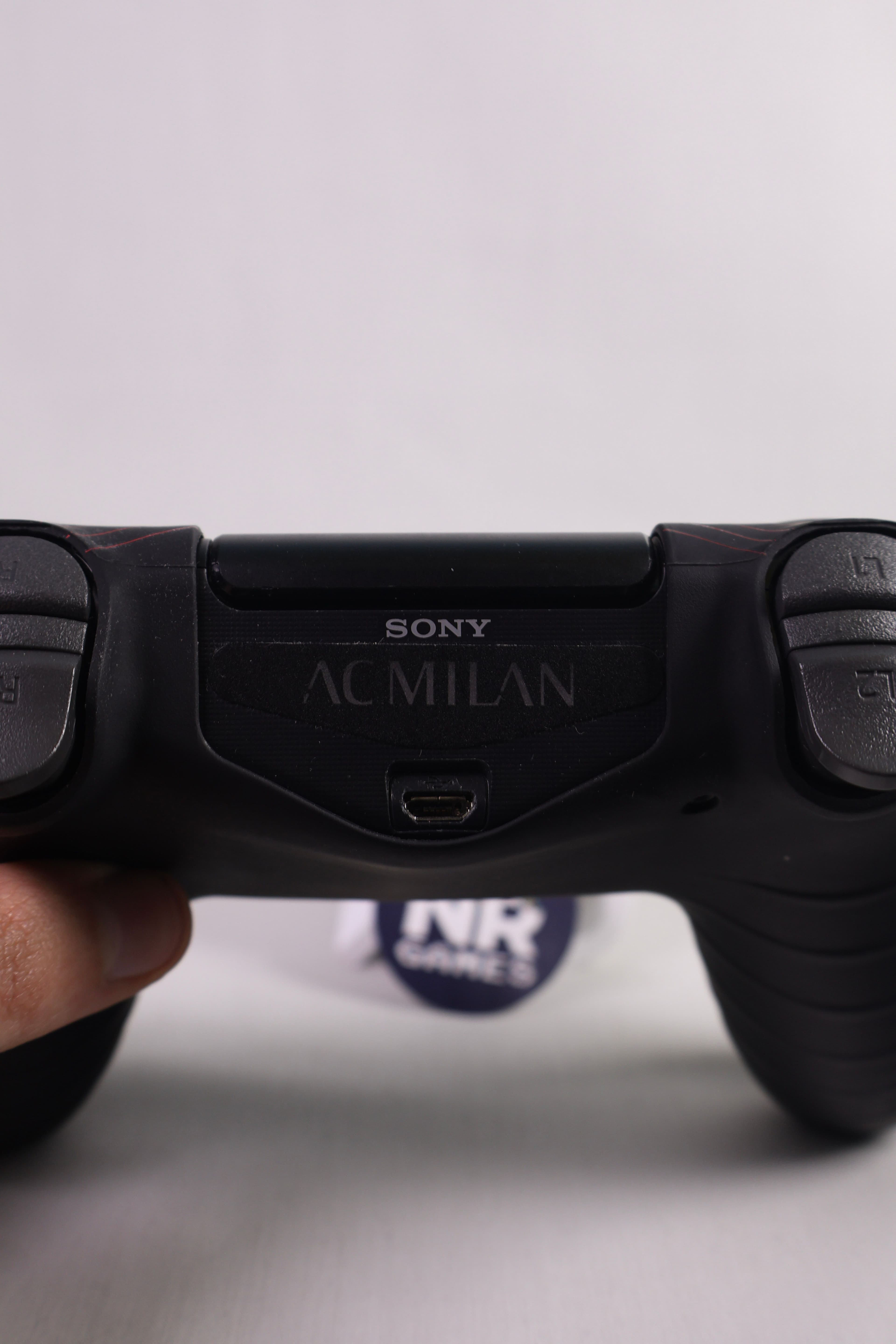 PS4 Controller - Црн — фотографија 3