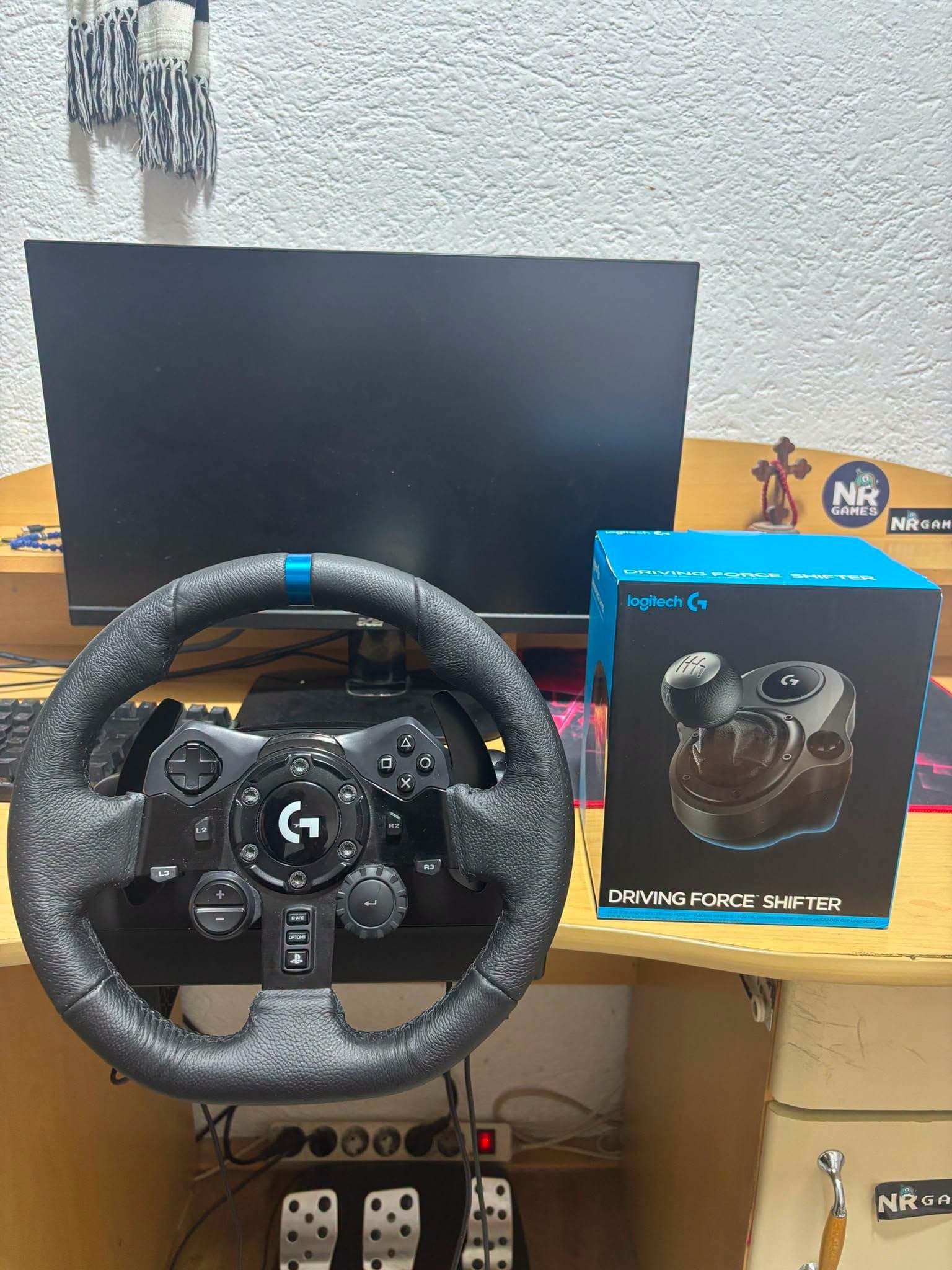 Logitech G923 + Shifter